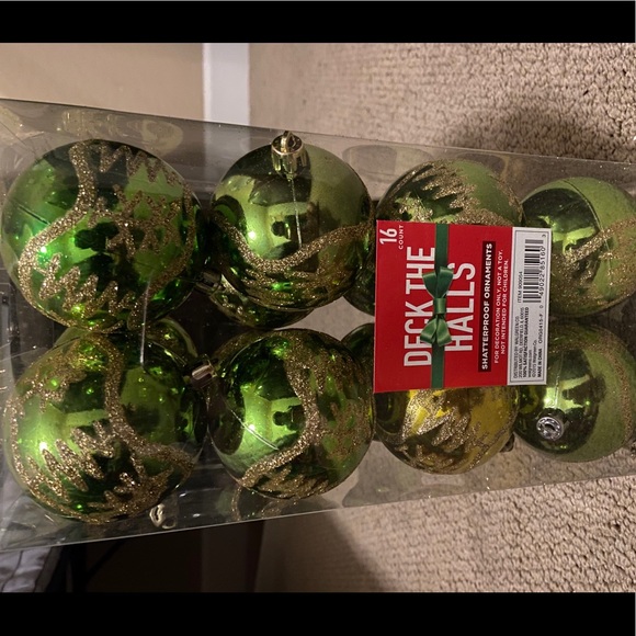 NWT 16 shatterproof ornaments set - Picture 2 of 3